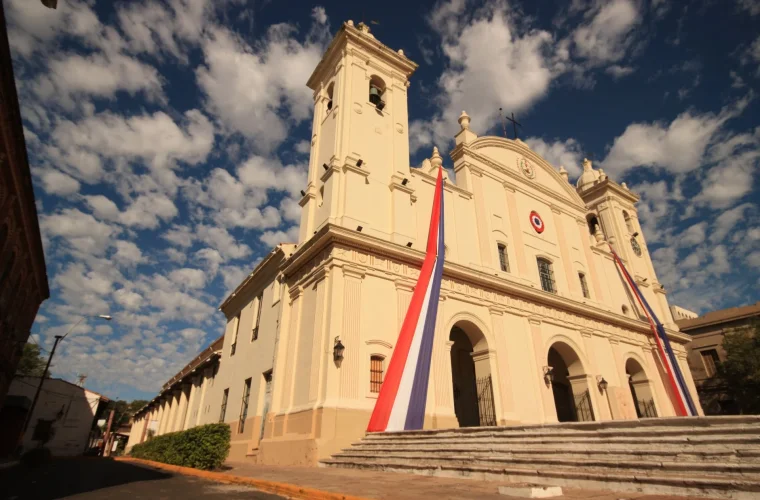 Paraguay – Wälder, Flüsse und Safaris in Südamerika